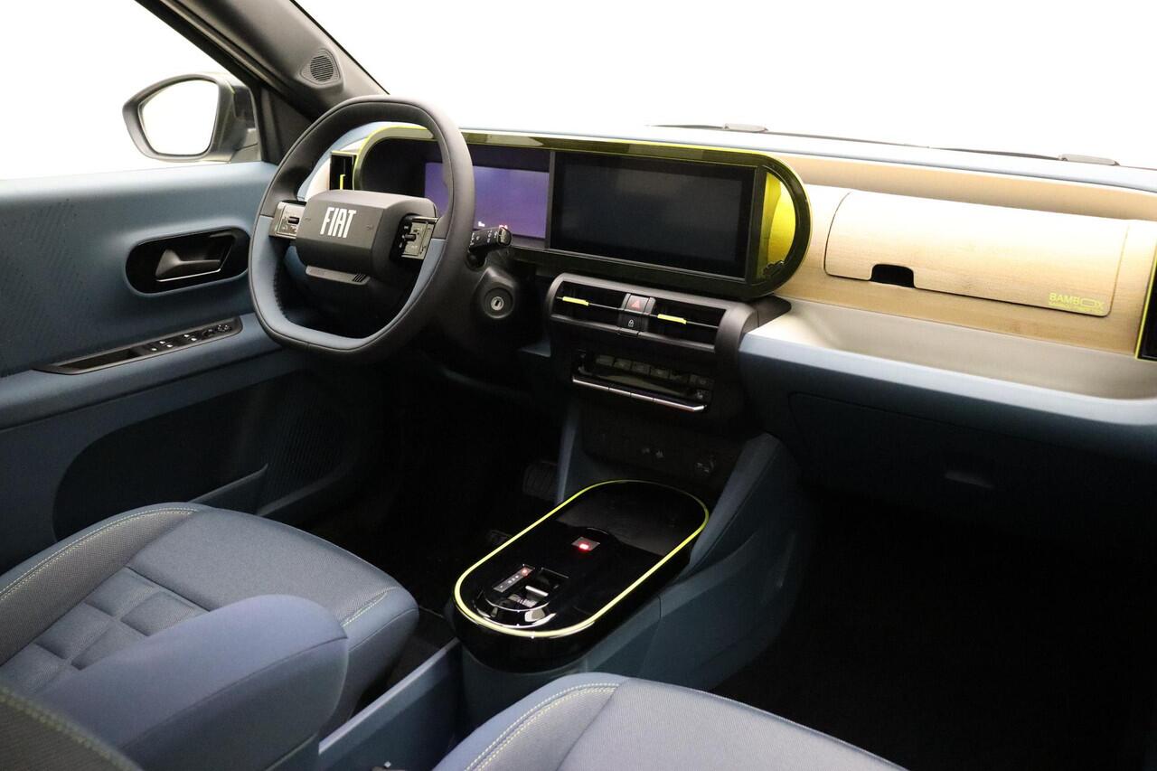 Fiat PANDA Grande 1.2 Hybrid La Prima Automaat | DEMO | NIEUW MODEL | Navigatie | Stoel & Stuurverwarming | Climate control | Camera | Hoge instap | Dakrails | Lichtmetalen velgen