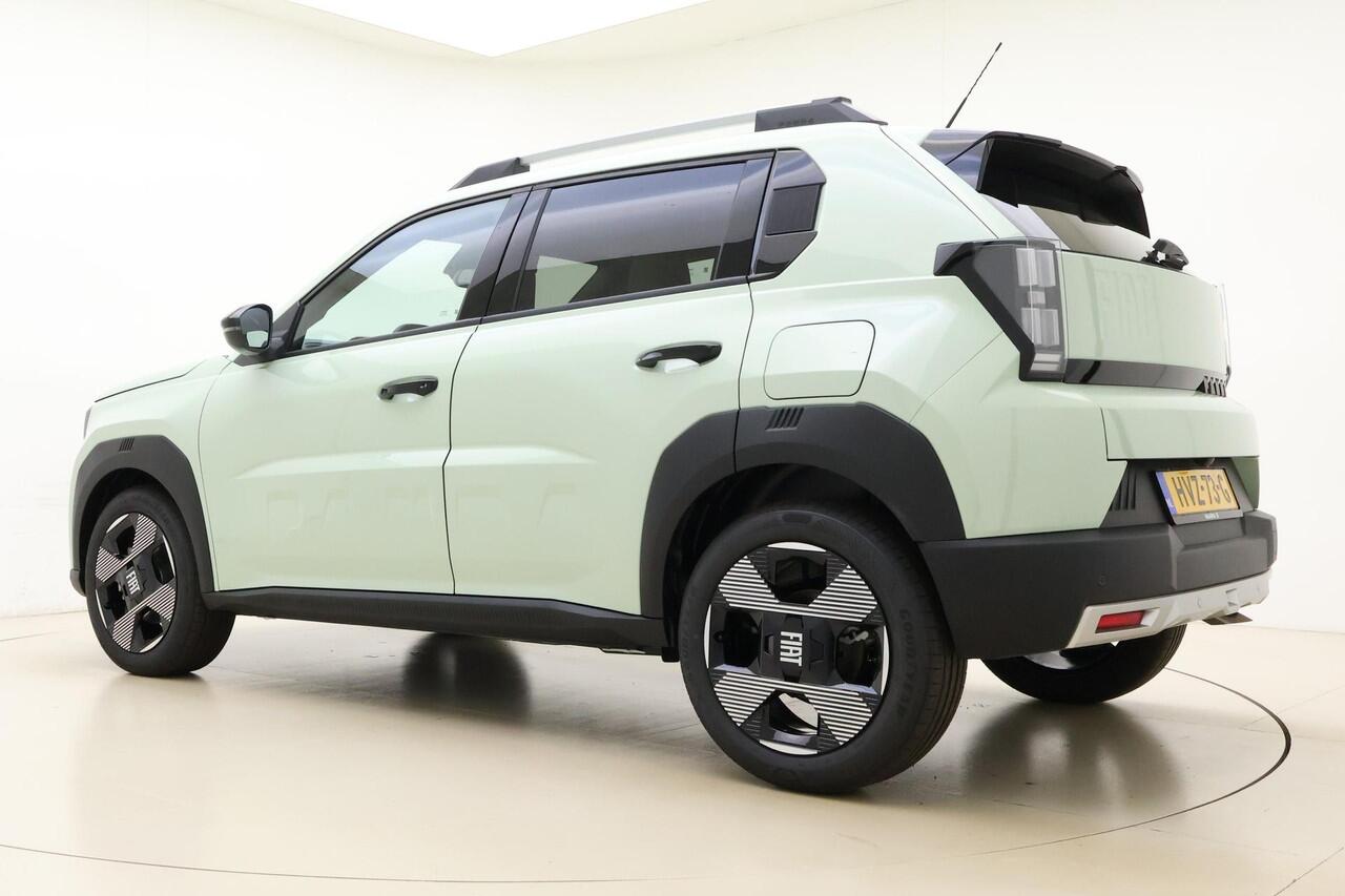 Fiat PANDA Grande 1.2 Hybrid La Prima | Navigatie | Climate control | Camera | Dakrails | Lichtmetalen velgen | Extra getint glas | Nieuw model | Hoge instap