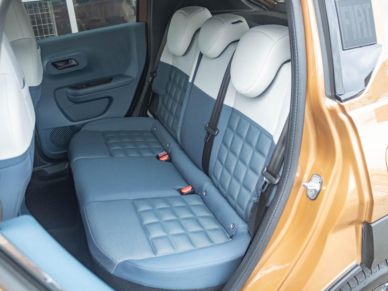 Fiat PANDA Grande La Prima 7,4 kW 44 kWh | Uit voorraad leverbaar | Clima | Cruise | Camera | Apple Carplay | 17" | Navi