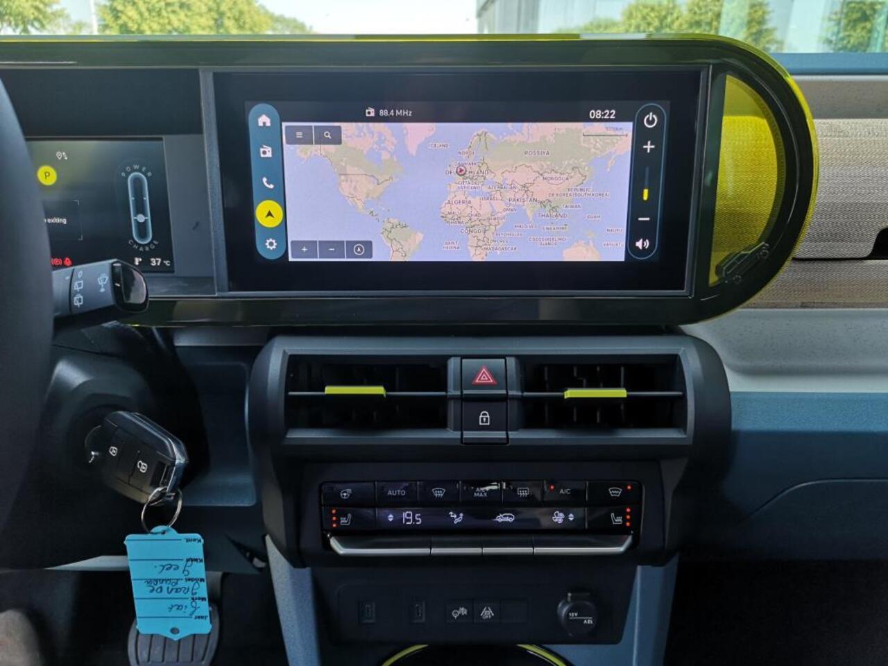 Fiat PANDA Grande La Prima 11 kW 44 kWh | Op voorraad | Full Option | Winter pack | Camera |