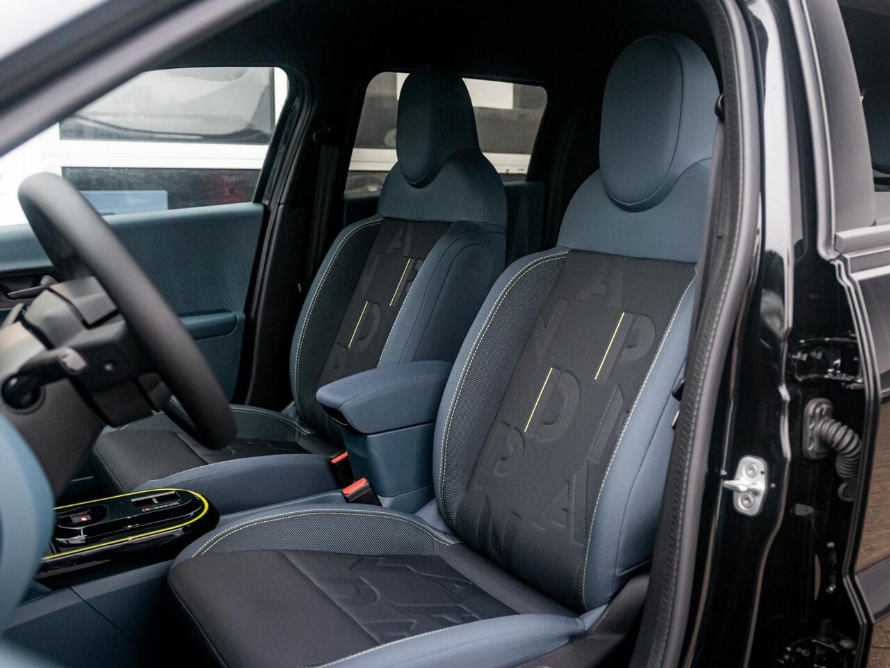 Fiat PANDA Grande 1.2 Hybrid Edizione Nero | Automaat | PDC | Airco | Apple Carplay | Cruise | Pack Style |16" All Season banden