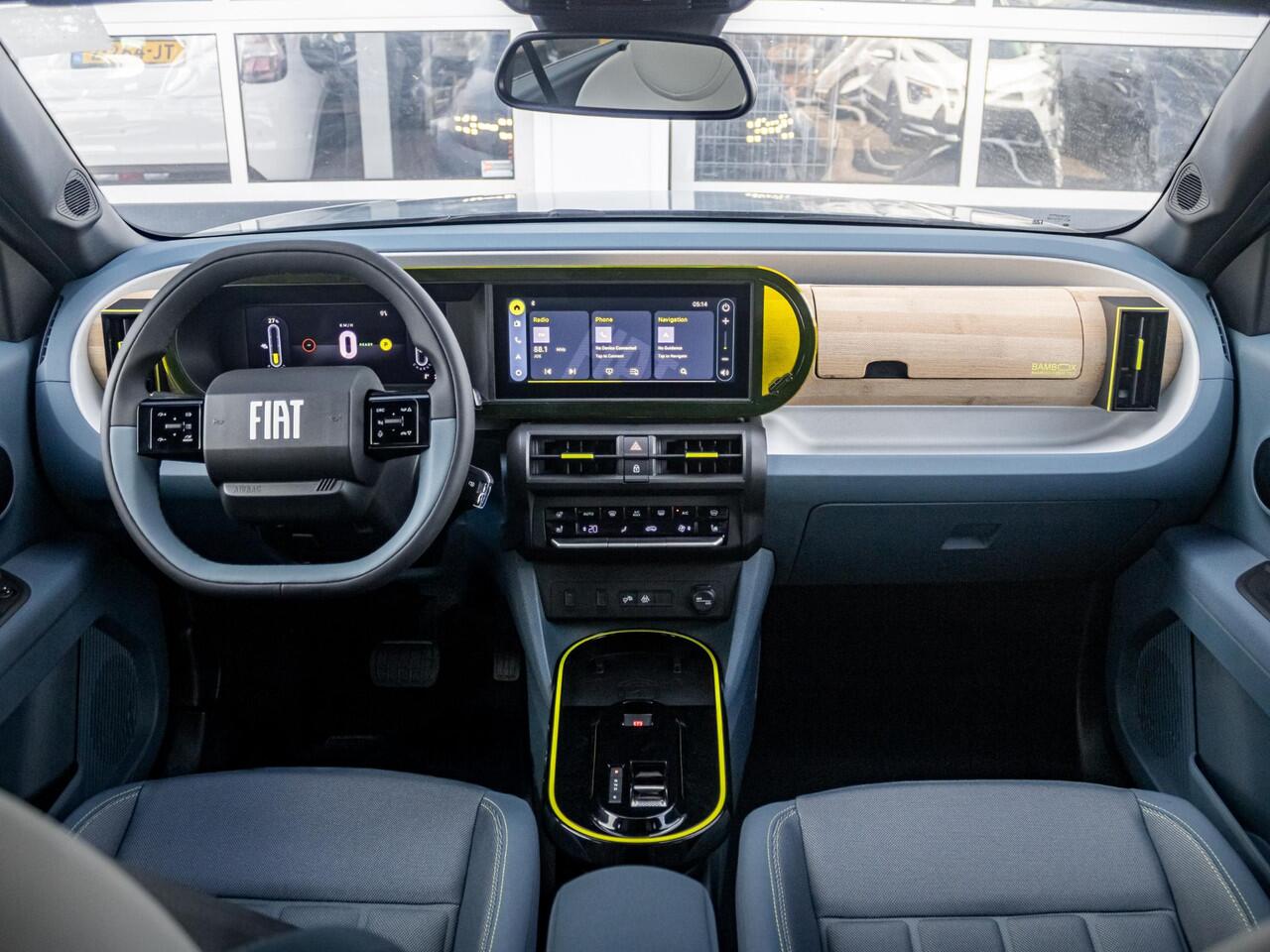 Fiat PANDA Grande La Prima 7,4 kW 44 kWh | Uit voorraad leverbaar | Clima | Cruise | Camera | Apple Carplay | 17" | Navi | Winter Pack