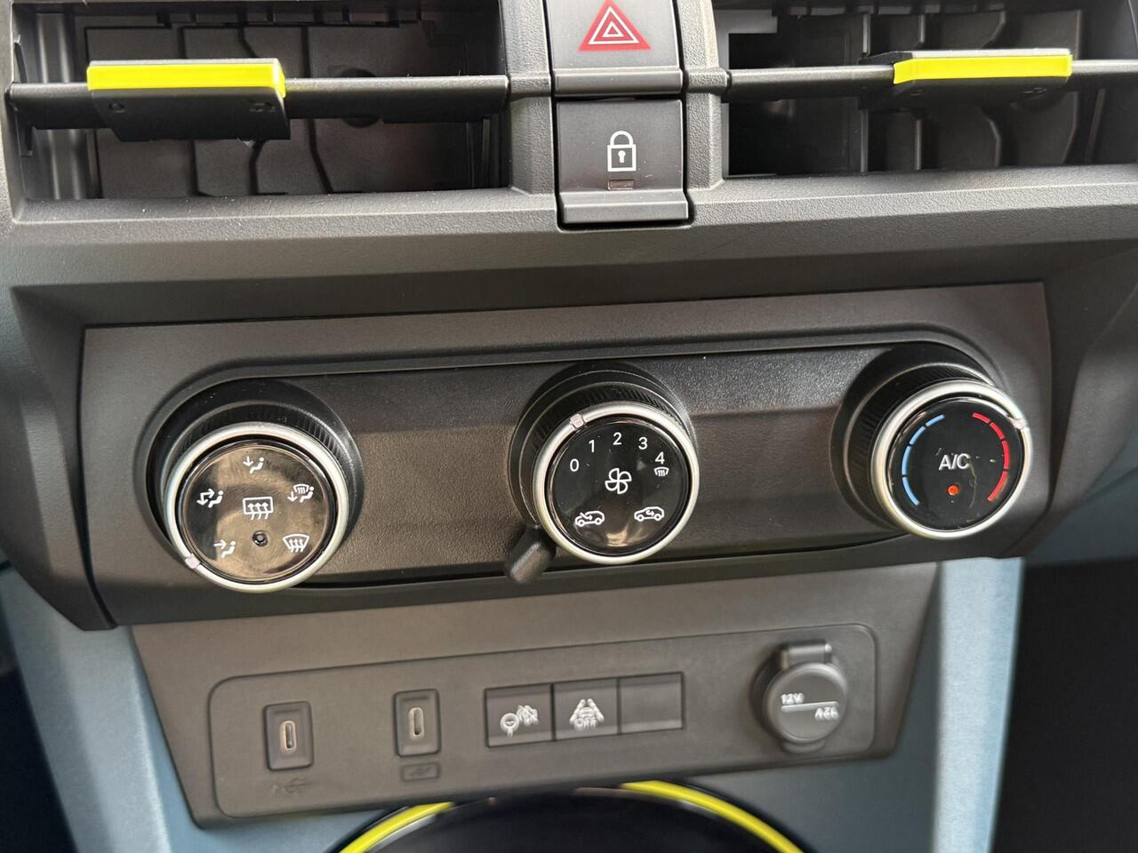 Fiat PANDA Grande 1.2 Hybrid ICON ALL-IN RIJKLAARPRIJS/Hybride/Apple Carplay/Airco/16"Velgen zwart