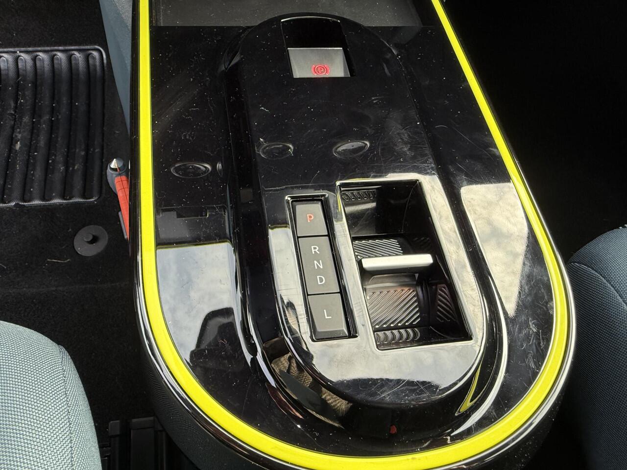 Fiat PANDA Grande 1.2 Hybrid ICON ALL-IN RIJKLAARPRIJS/Hybride/Apple Carplay/Airco/16"Velgen zwart