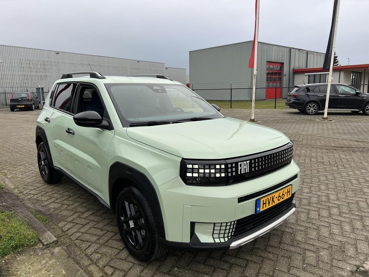 Fiat PANDA Grande 1.2 Hybrid ICON | Pack Style | Parkeersensoren | Lichtmetalen velgen | Acqua Azure