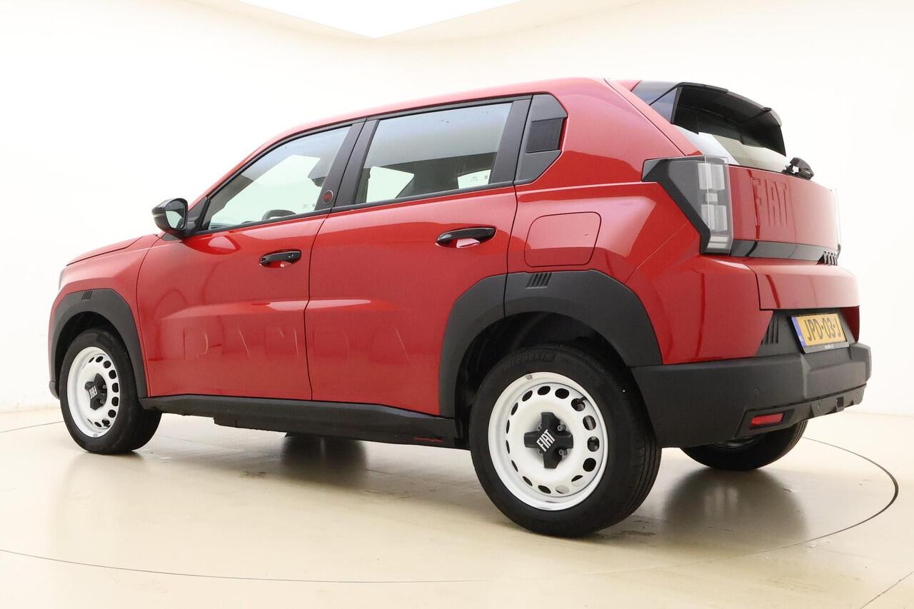 Fiat PANDA Grande RED 11kW 44 kWh | Apple Carplay/Android auto | Parkeersensoren | LED verlichting | Cruise control | Airco