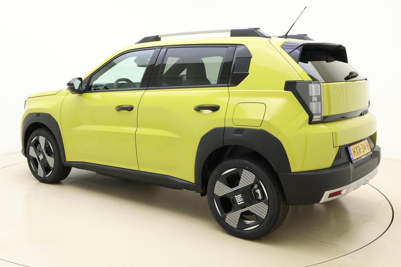 Fiat PANDA Grande La Prima 11 kW 44 kWh | Navigatie | Climate control | Camera | Draadloze telefoonlader | Extra getint glas | Dakrails | NIEUW MODEL