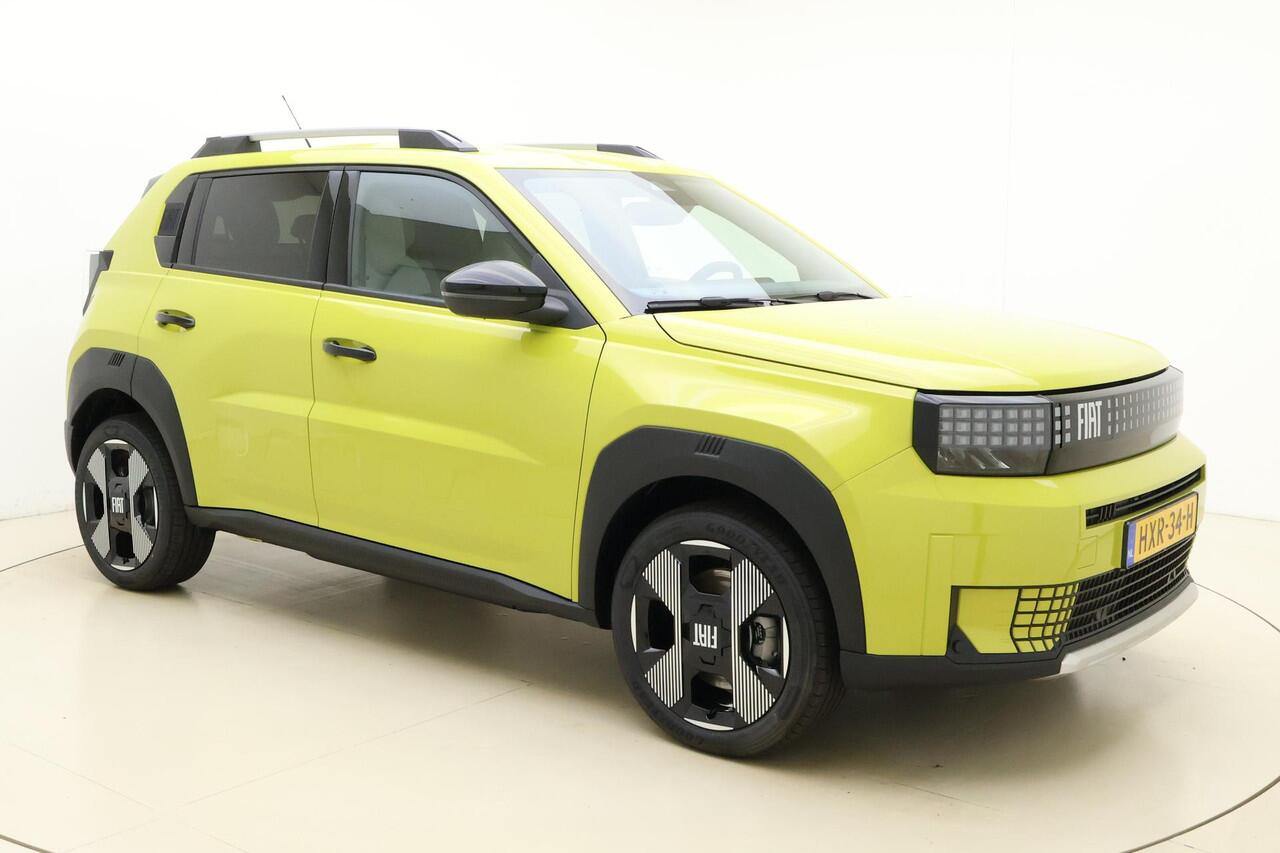 Fiat PANDA Grande La Prima 11 kW 44 kWh | Navigatie | Climate control | Camera | Draadloze telefoonlader | Extra getint glas | Dakrails | NIEUW MODEL