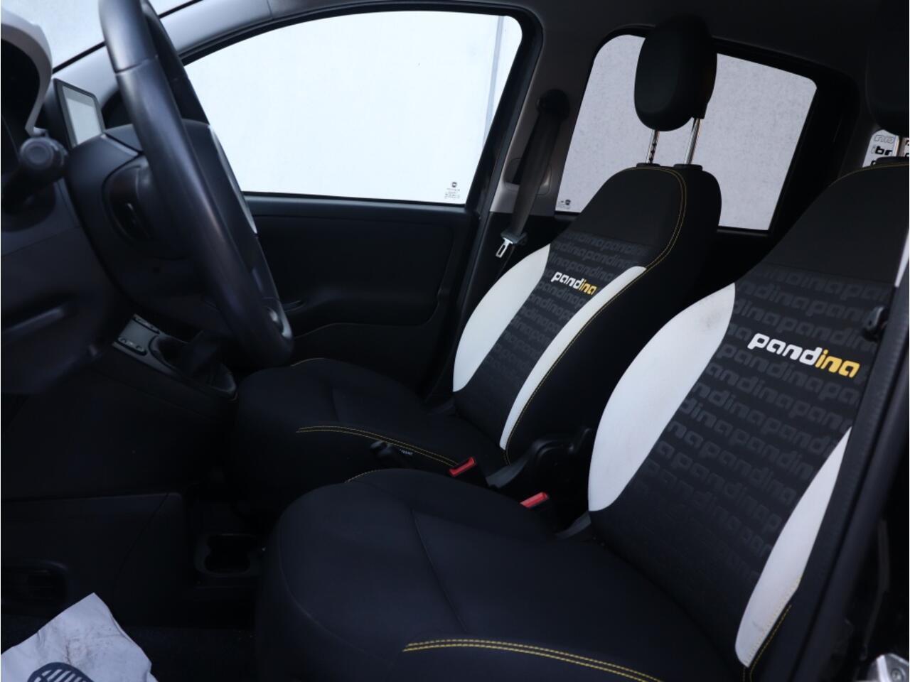 Fiat PANDA 1.0 Hybrid Pandina | Airco | Carplay | Cruise | 5zits | PDC