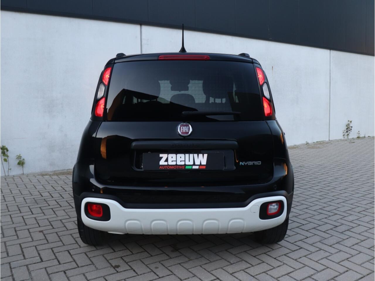 Fiat PANDA 1.0 Hybrid Pandina | Airco | Carplay | Cruise | 5zits | PDC