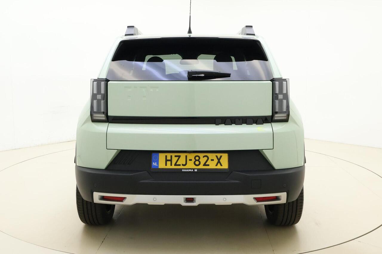 Fiat PANDA Grande La Prima 11 kW 44 kWh | NIEUW | Navigatie | Stoel & Stuurverwarming | Camera | Dakrails | Extra getint glas | Hoge instap | Nieuw model