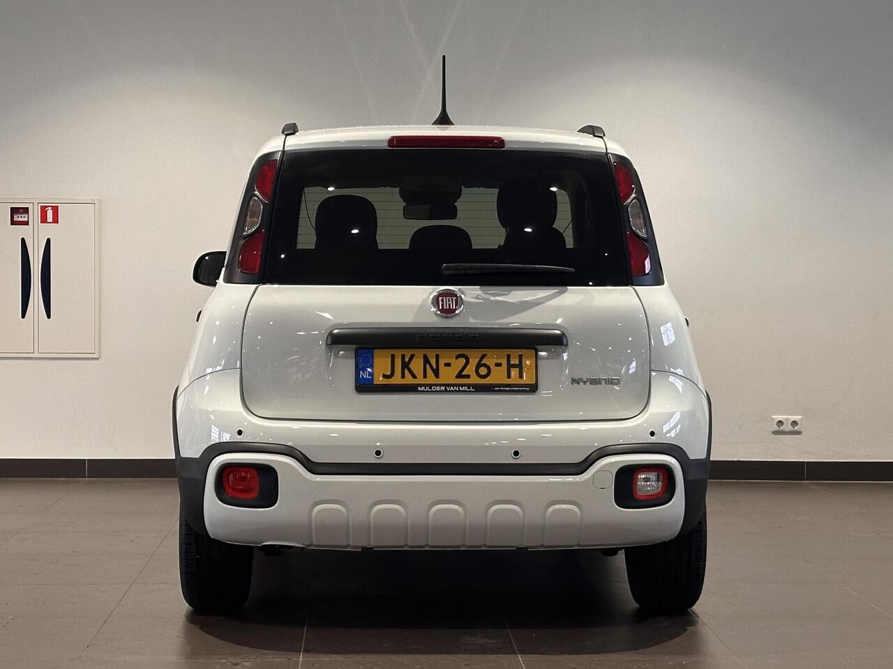Fiat PANDA Pandina 1.0 Hybrid 70pk | HOGE INSTAP! | APPLE CARPLAY / ANDROID AUTO | PARKEERSENSOREN | DAB+ |