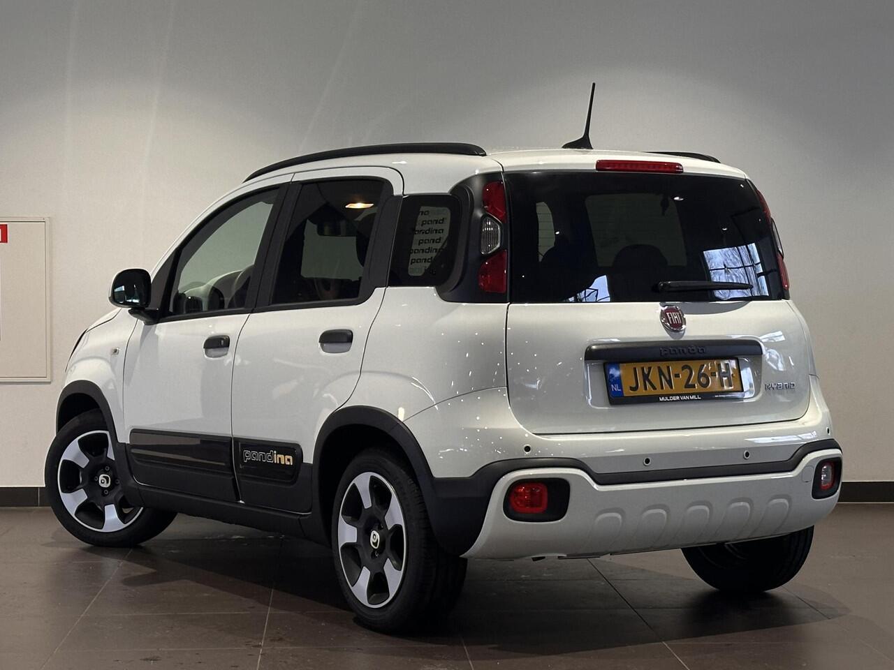 Fiat PANDA Pandina 1.0 Hybrid 70pk | HOGE INSTAP! | APPLE CARPLAY / ANDROID AUTO | PARKEERSENSOREN | DAB+ |