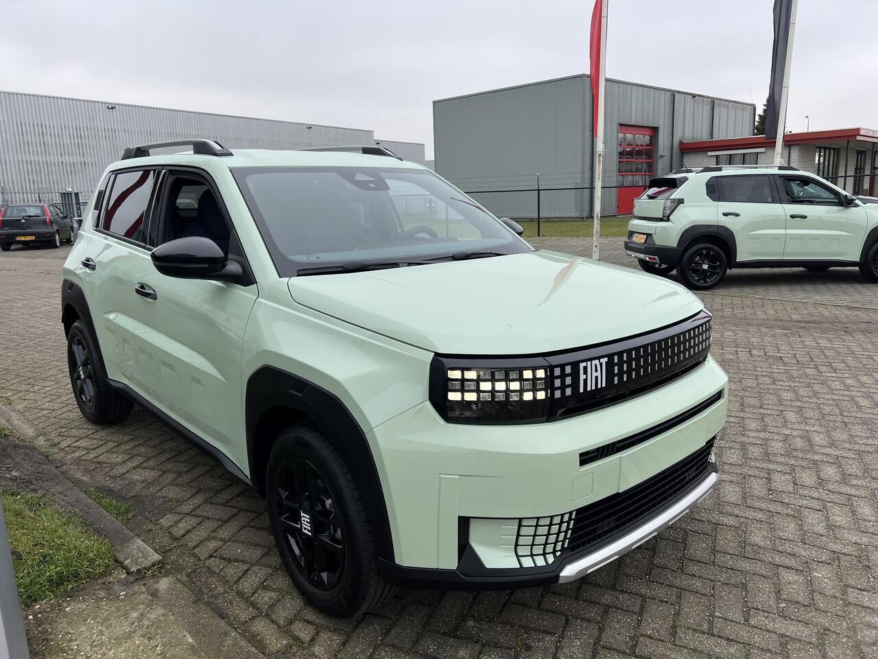 Fiat PANDA Grande 1.2 Hybrid ICON | Pack Style | Lichtmetalen velgen | Carplay | Parkeersensoren