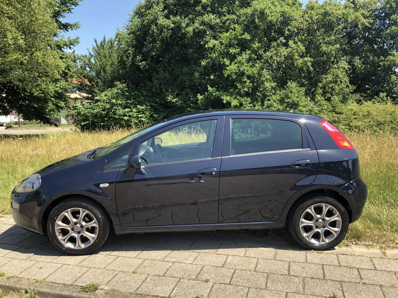 Fiat PUNTO TwinAir Sempre 100 5-drs NAVI|CLIMATE|PDC|16"|CRUISE CONTROL