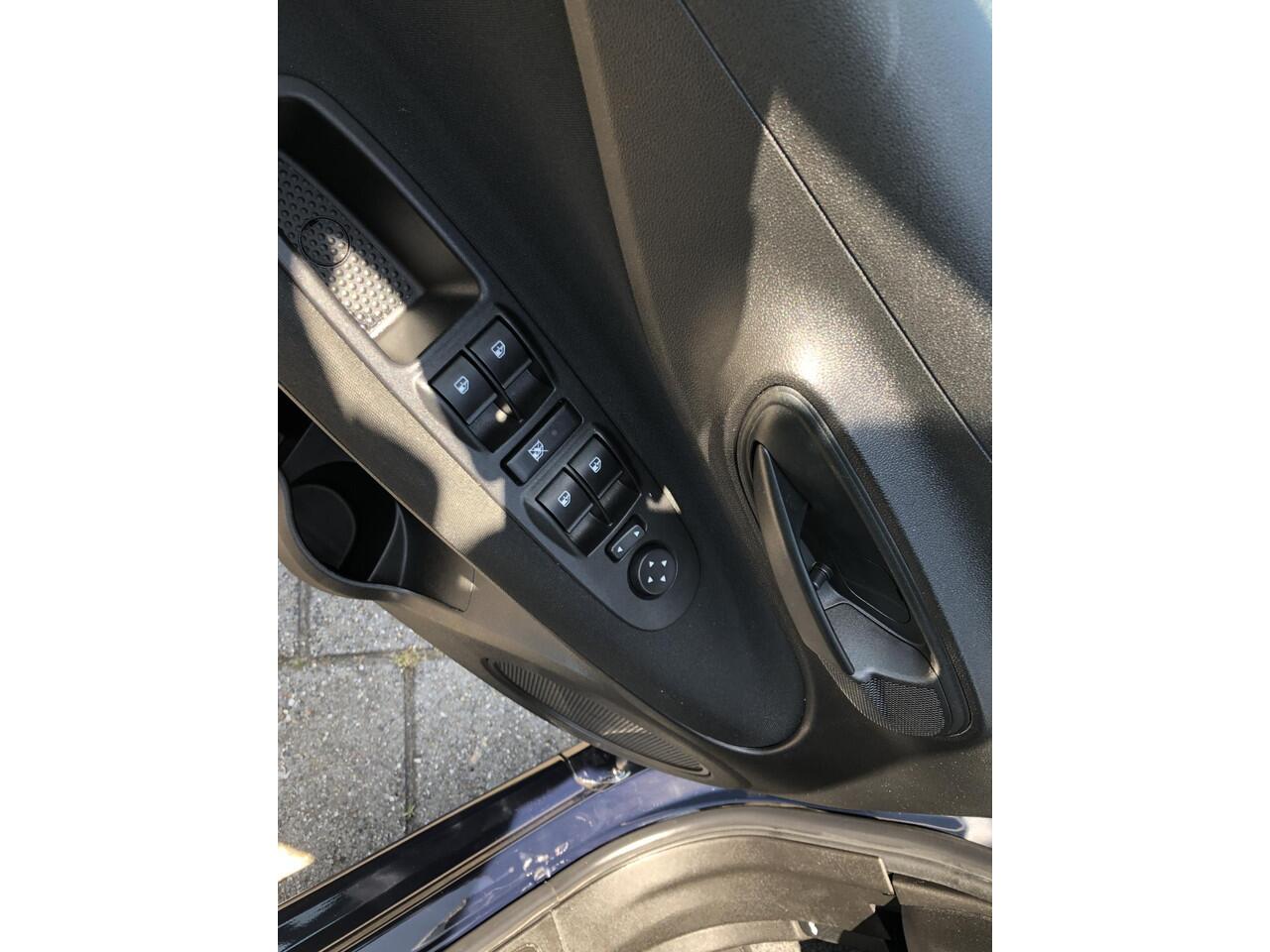 Fiat PUNTO TwinAir Sempre 100 5-drs NAVI|CLIMATE|PDC|16"|CRUISE CONTROL