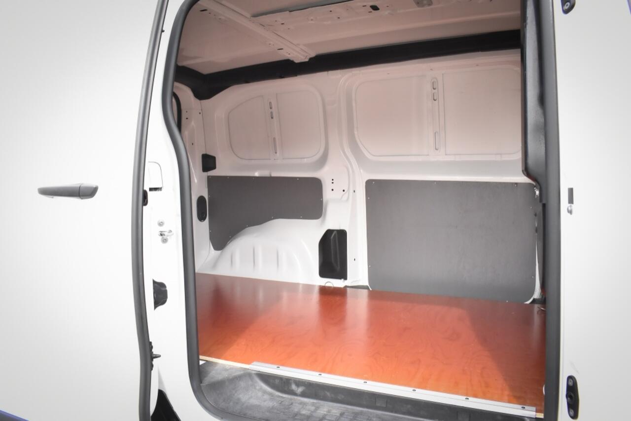 Fiat SCUDO 2.0 144pk L2H1 | 2.5T trekgewicht | Cruise | Navi | Camera