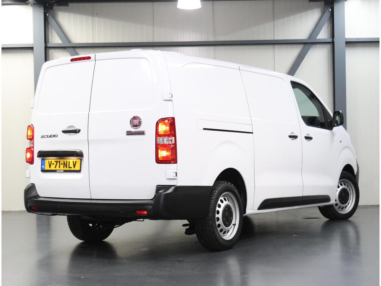 Fiat SCUDO 2.0 180PK MultiJet L2H1 | AUTOMAAT | AppleCarPlay/AndroidAuto | Armsteun | Camera | 3 Zits | Houtenlaadvloer | Navigatie | Cruise Control | Parkeersensoren |