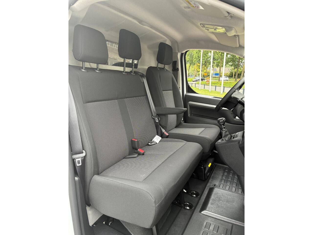 Fiat SCUDO 2.0D 145Pk L3 Gesl.Bestel | Climate control | Navigatie | Camera | Cruise control | Laadruimte betimmering | Parkpilot | Bijrijdersbank | Dubbele Cabine mogelijk