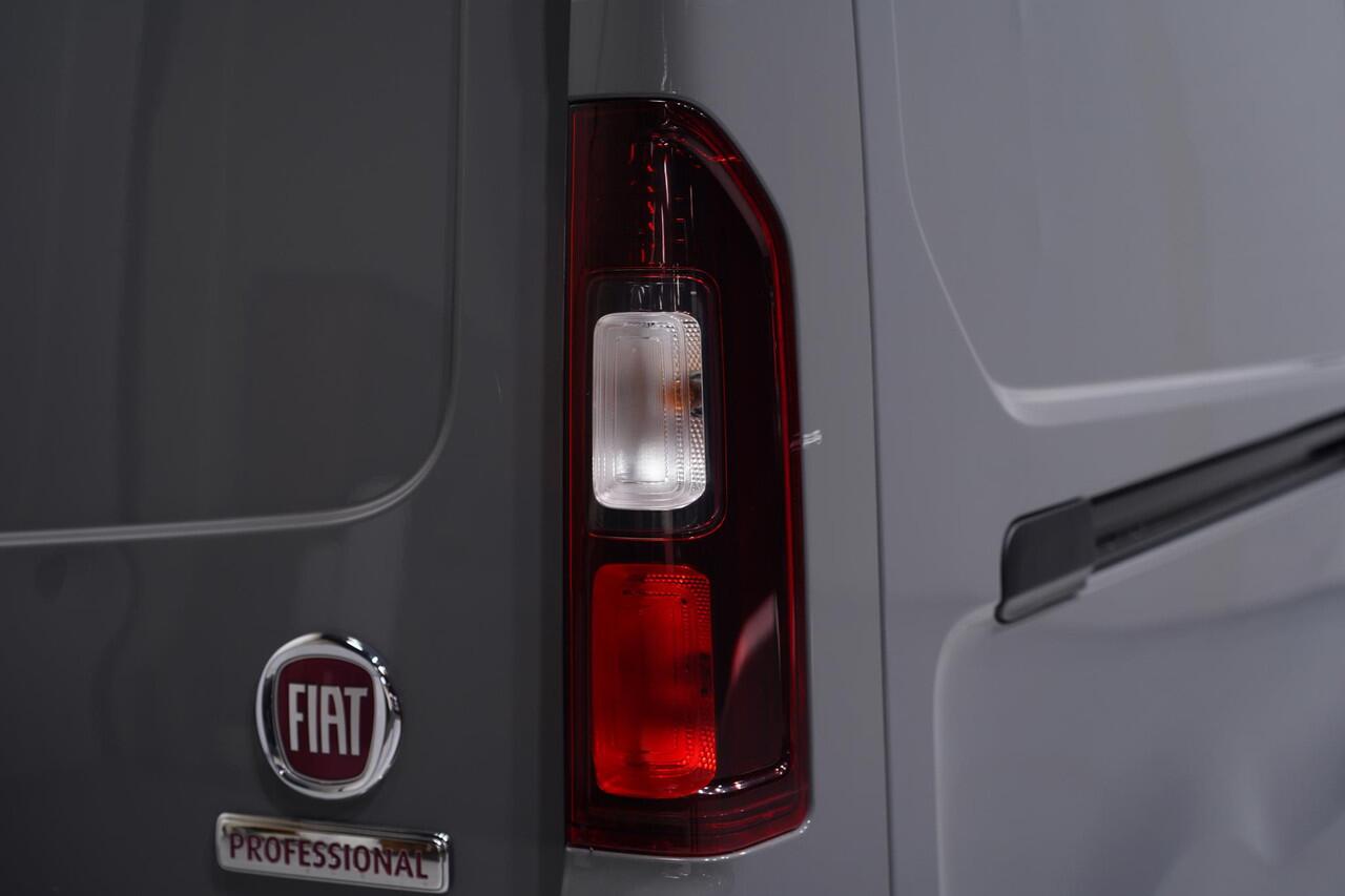 Fiat TALENTO 1.6 MJ 145 pk L2H1 SX Navi, v.a. 229,- p/mnd Fiat Talento 1.6 MJ 145 pk L2H1 SX Navi, v.a. 239,- p/mnd Airco, Bluetooth, PDC achter, Laadruimte Pakket