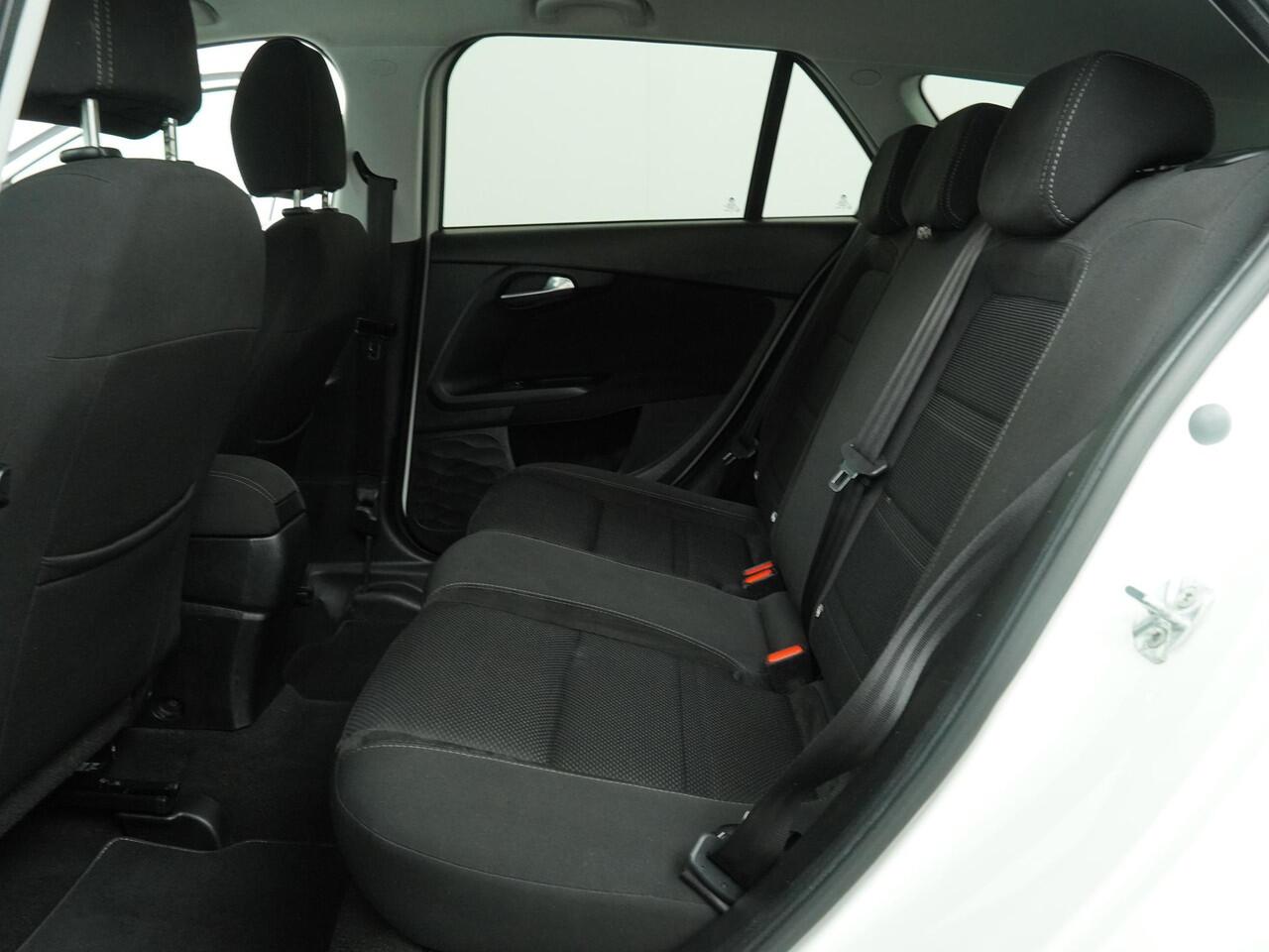 Fiat TIPO Stationwagon 1.4 T-Jet 16v Business Lusso - Navigatie - Camera - Stoelverwarming - Trekhaak