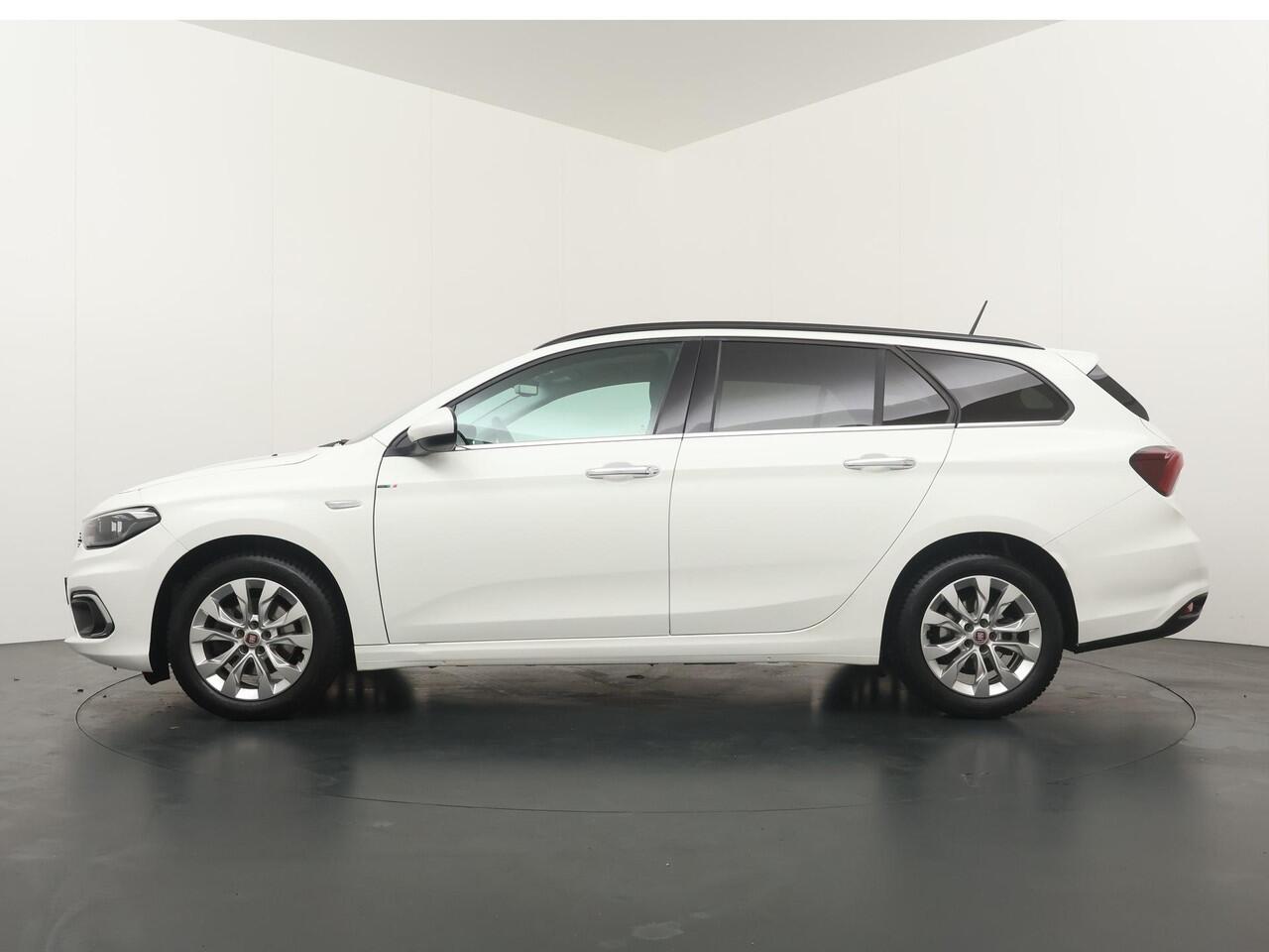 Fiat TIPO Stationwagon 1.4 T-Jet 16v Business Lusso - Navigatie - Camera - Stoelverwarming - Trekhaak