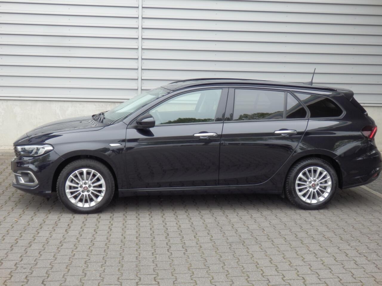Fiat TIPO 100pk | Station | Life | Camera | Clima | Apple Carpl/ Andr. Aut
