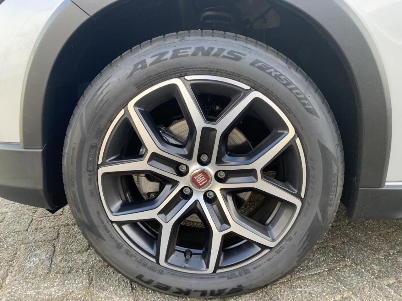 Fiat TIPO Cross 1.0 | Adaptive cruise | Achteruitrijcamera | LED | Dodehoeksensor