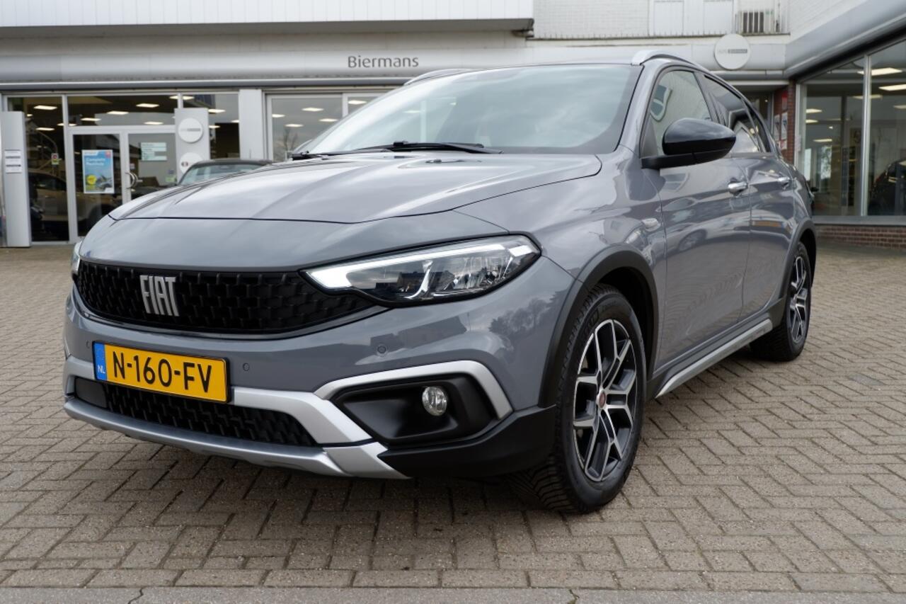 Fiat TIPO Cross 1.0 Cross / INCL. 12 mnd BOVAG / Navi / Camera