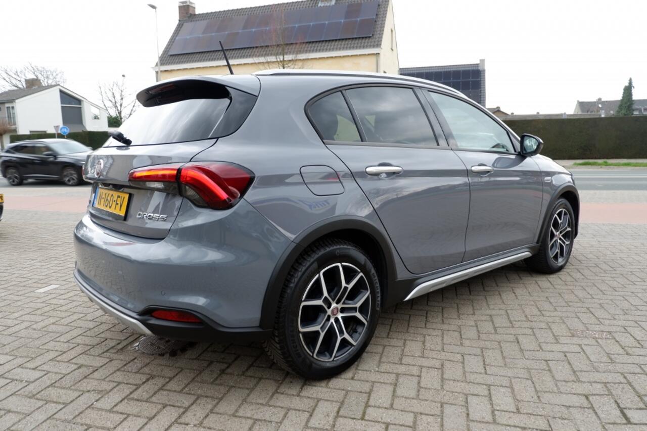 Fiat TIPO Cross 1.0 Cross / INCL. 12 mnd BOVAG / Navi / Camera