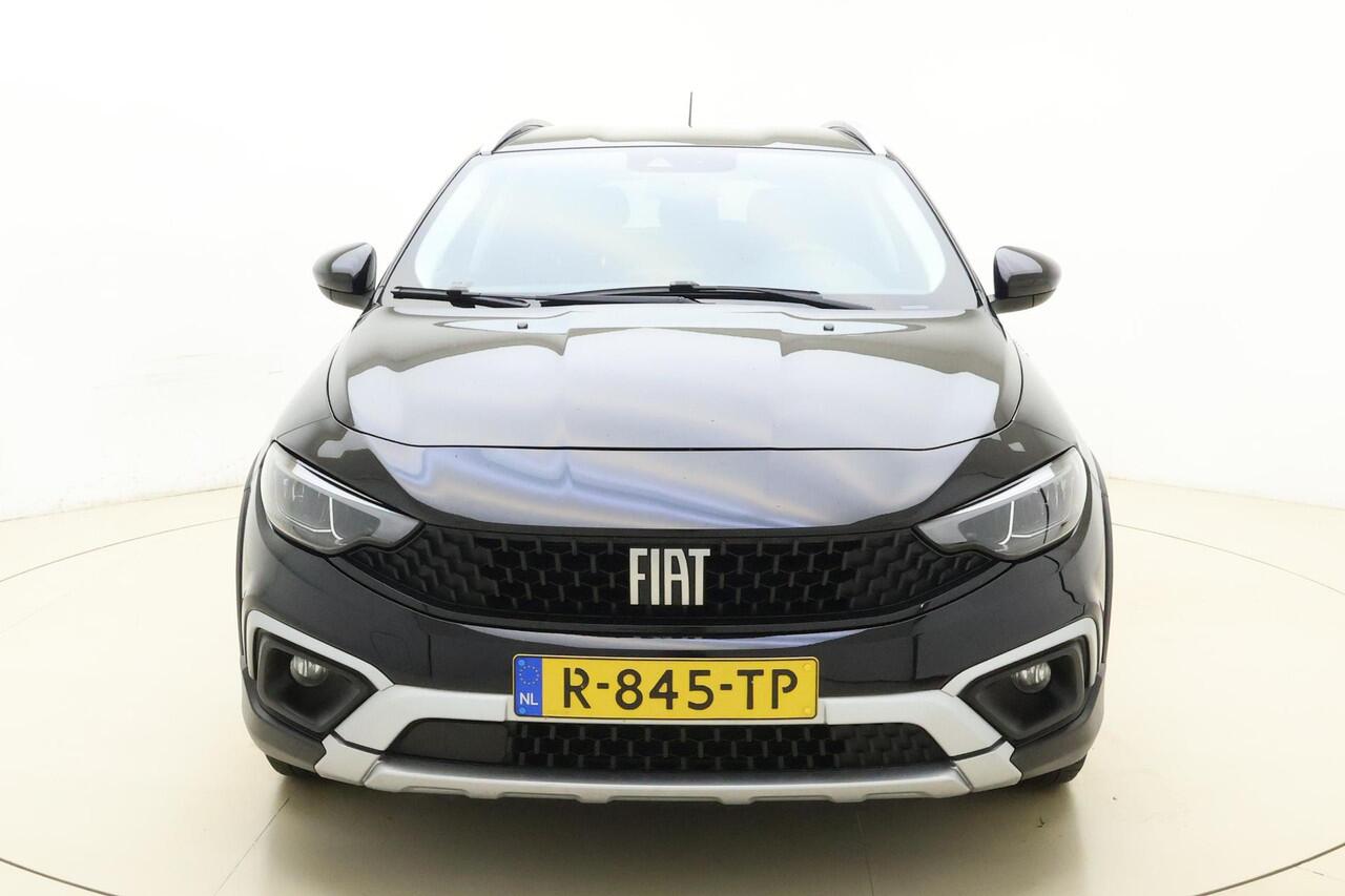 Fiat TIPO Stationwagon Cross 1.5 Hybrid Automaat | Navigatie | Trekhaak | Climate control | Keyless | Dakrails | Camera | Parkeersensoren