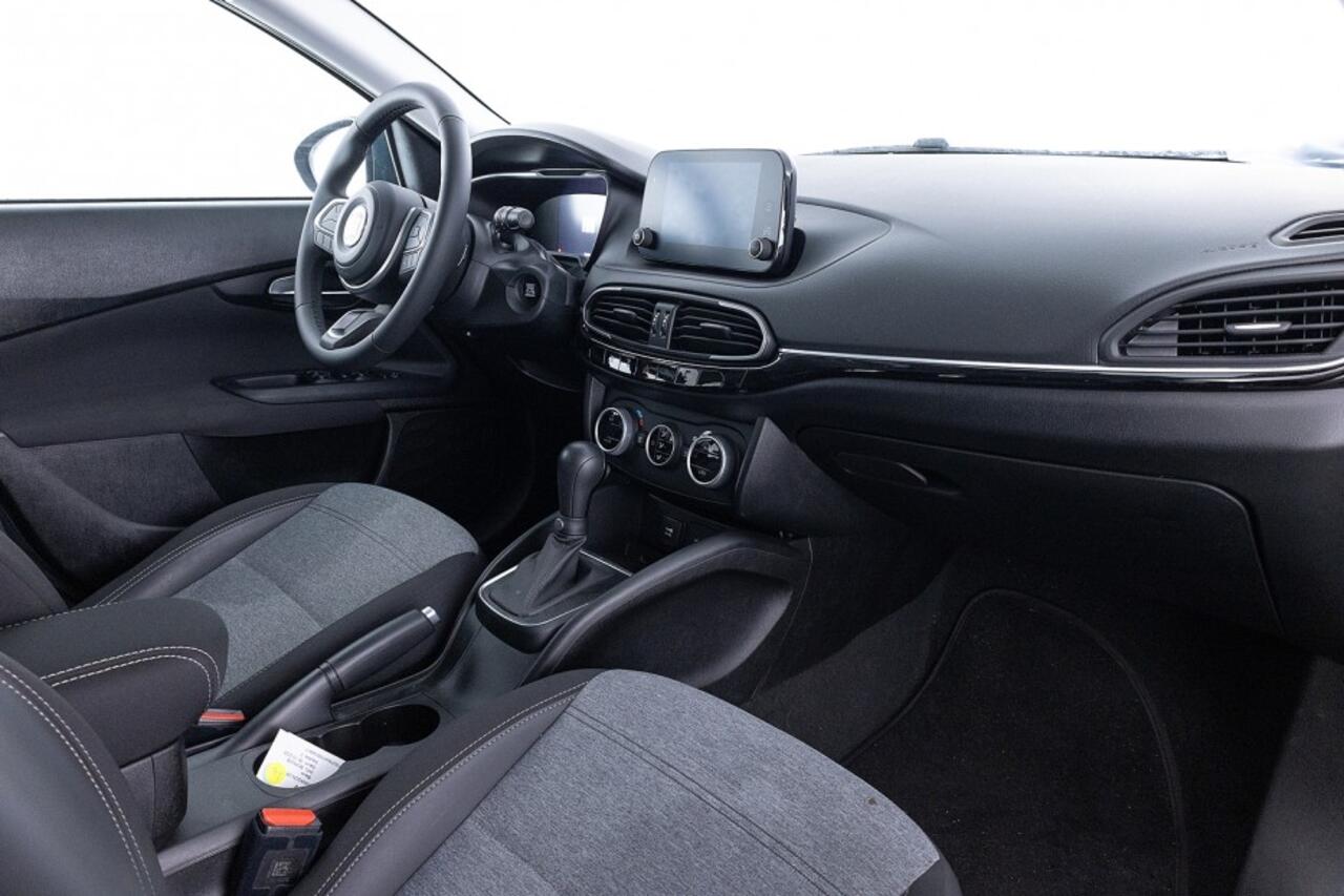 Fiat TIPO Cross 1.5 Hybrid Automaat | LED | CARPLAY | NAVI | ECC