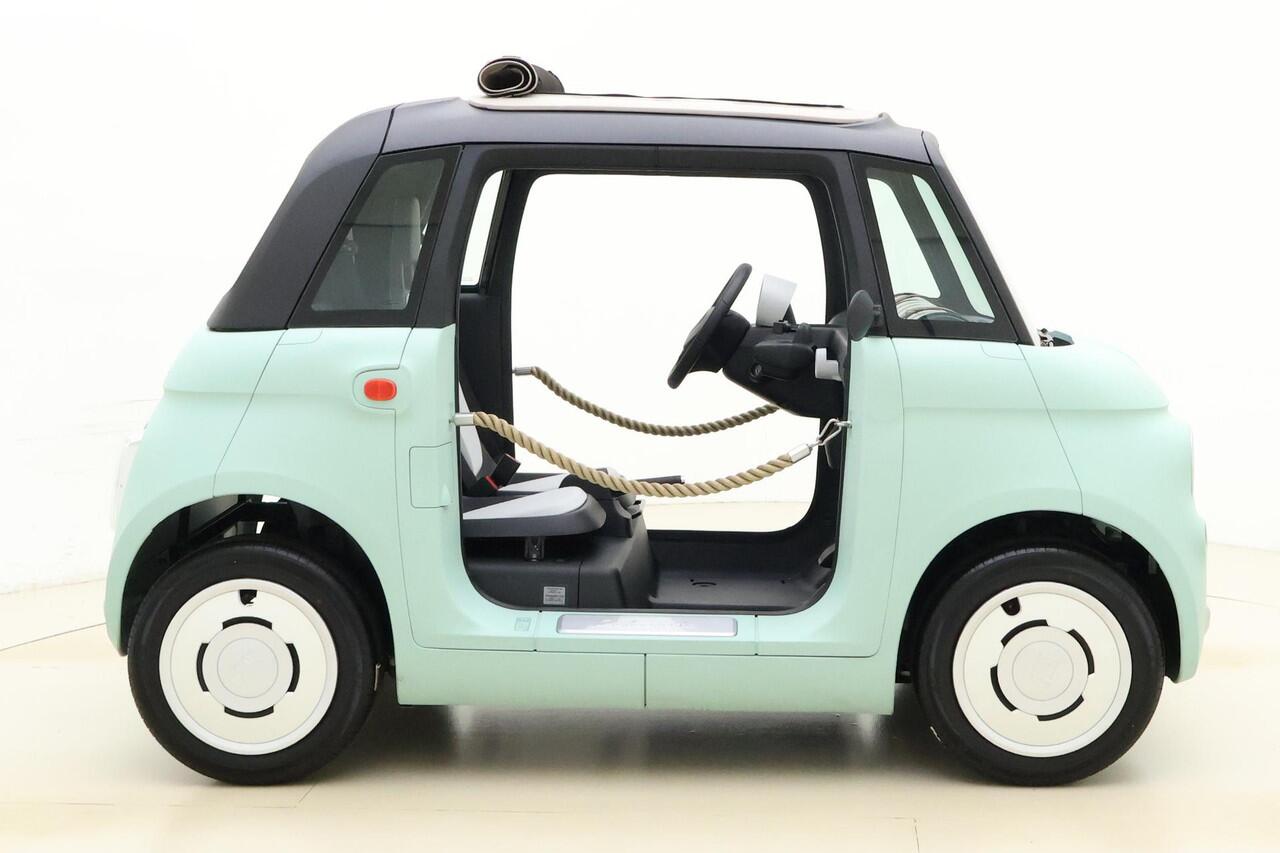 Fiat Topolino Dolcevita | Nieuw | Uit voorraad leverbaar | 100% Elektrisch | Oprolbaar canvasdak | Portiertouwen