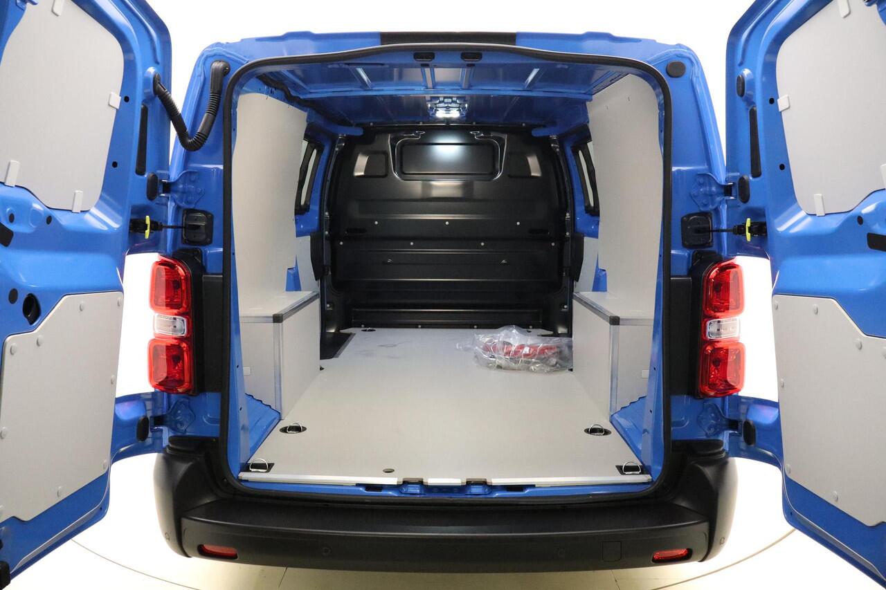 Fiat e-Scudo L3 75 kWh | NIEUW | DIRECT LEVERBAAR | Navigatie | Airco | Dubbele schuifdeur | Camera | Cruise control | Vloer + betimmering | 17" LMV | Led koplampen | Parkeersensoren