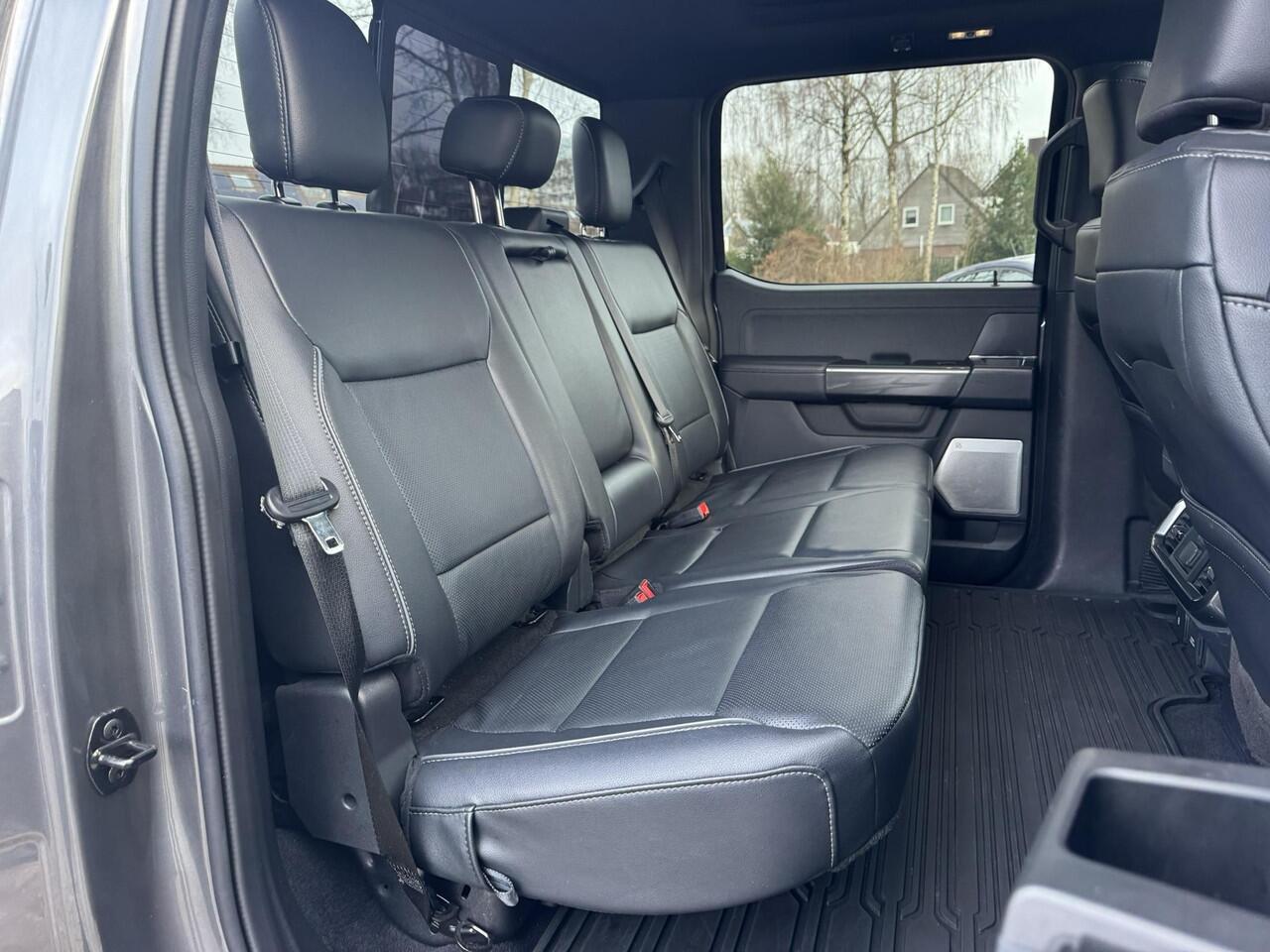 Ford (usa) F-150 5.0 V8 SuperCrew Lariat | SCI | 401pk | Automaat | 5 persoons | Grijs kenteken | Lederen Bekleding | Trekhaak | LPG | 4x4 | 3.500kg Trekgewicht