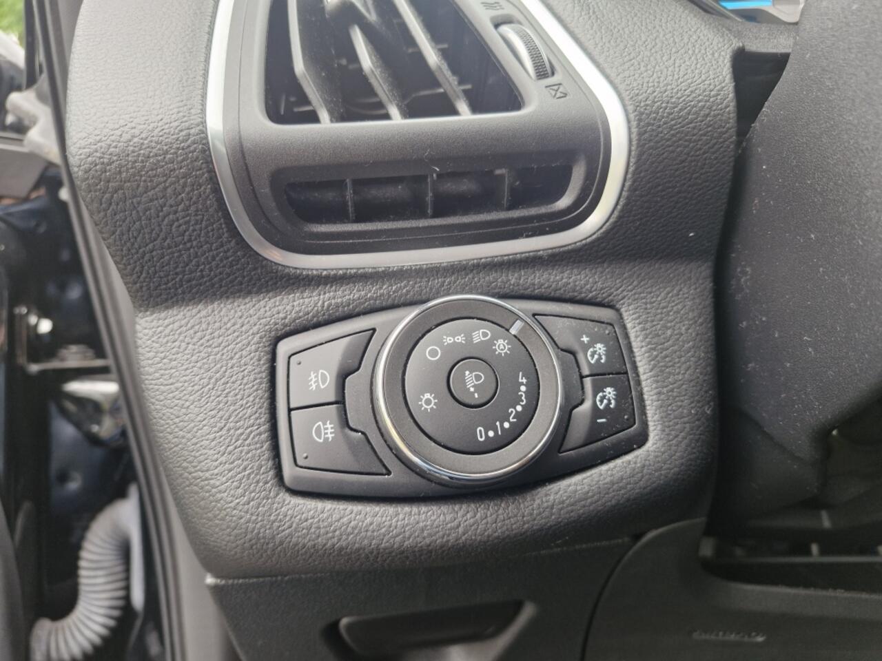 Ford B-MAX 1.0 EcoB. Titanium