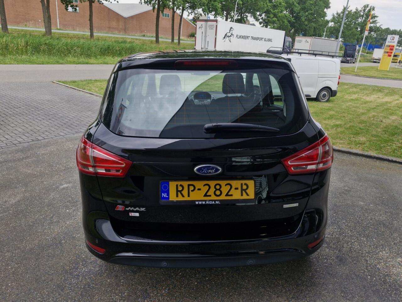 Ford B-MAX 1.0 EcoB. Titanium