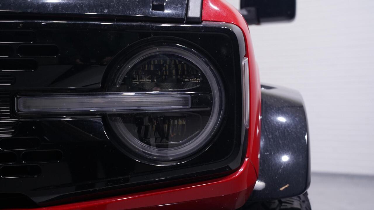 Ford BRONCO 2.7 V6 Wildtrack Aut. Grijs Kenteken 2p Navi, Camera, LED Koplampen, Trekhaak, Verkoop in opdracht