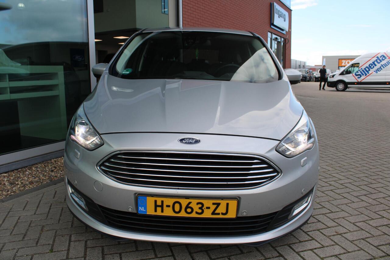 Ford C-MAX 1.0 EcoBoost 125 PK Titanium | Camera | Winterpack | Navigatie | 17 INCH Lichtmetalen Velgen | Climate Control | Cruise Control | Privacy Glass | Half lederen bekleding | Dealeronderhouden