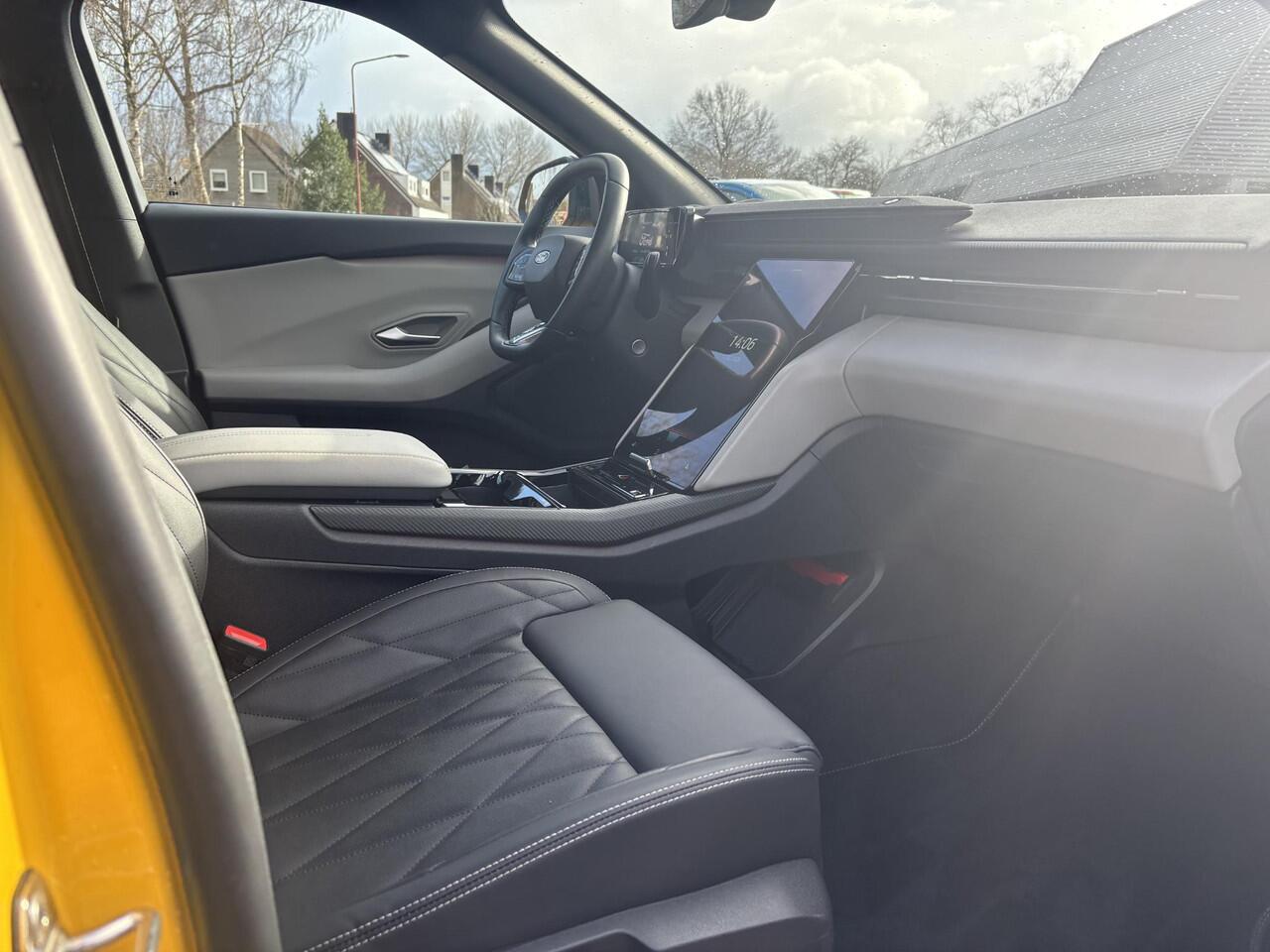 Ford CAPRI Premium Extended Range RWD 77 kWh | 286 pk | Driver Assistance Pack | Panoramadak | Grote Accu | Dealer onderhouden