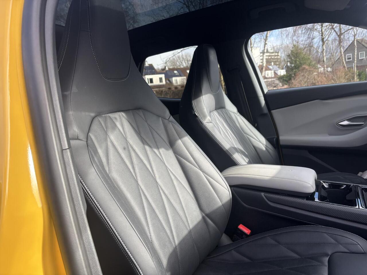 Ford CAPRI Premium Extended Range RWD 77 kWh | 286 pk | Driver Assistance Pack | Panoramadak | Grote Accu | Dealer onderhouden