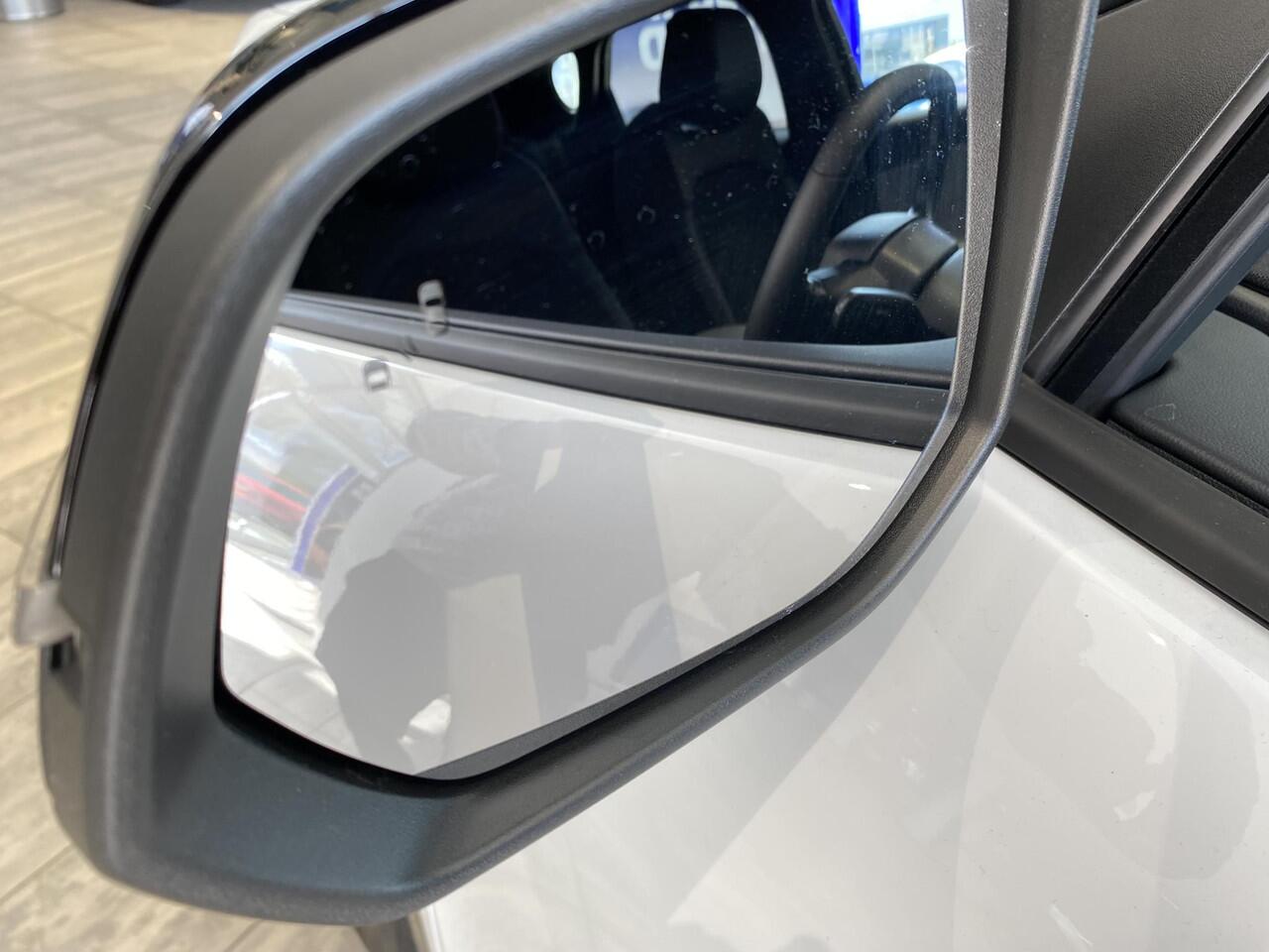 Ford CAPRI Extended Range RWD 77 kWh AGR gecertificeerde voorstoelen | Elektrisch wegklapbare trekhaak | Driver Assistance Pack