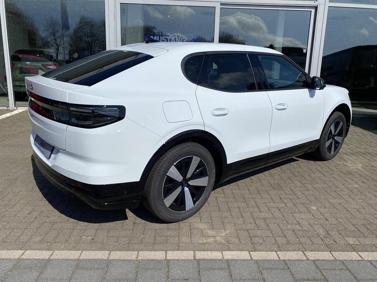 Ford CAPRI Extended Range RWD 77 kWh AGR gecertificeerde voorstoelen | Elektrisch wegklapbare trekhaak | Driver Assistance Pack