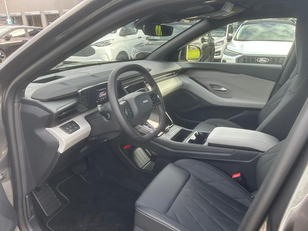 Ford CAPRI Premium Extended Range RWD 77 kWh | HUD| B&O Audio | 20" velgen | LED Matrix | Sensico Leder | | Handsfree Achterklep | Voorraad!