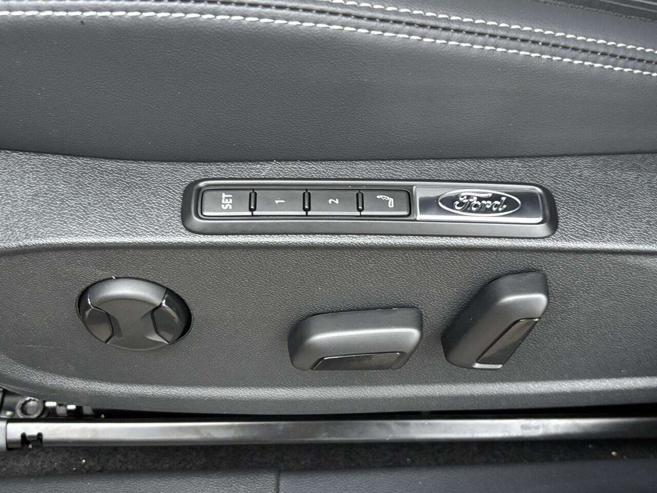 Ford CAPRI Select Extended Range RWD 77 kWh | ¤4000,- Ford Voordeel ! | Energiezuinige Warmtepomp |Comfortpack 1|