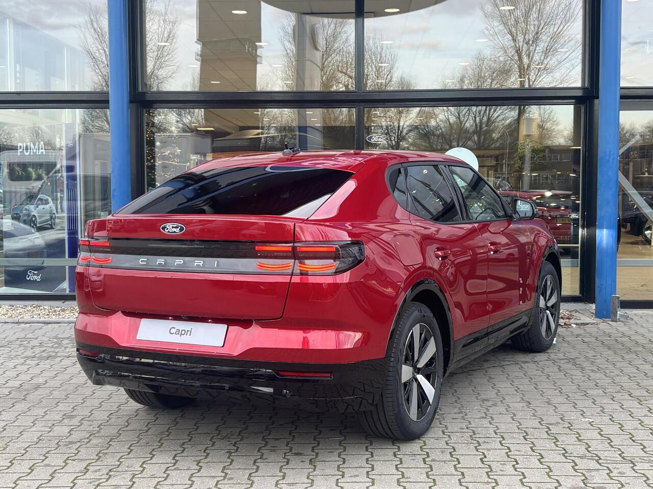 Ford CAPRI Select Extended Range RWD 77 kWh | ¤4000,- Ford Voordeel ! | Energiezuinige Warmtepomp |Comfortpack 1|