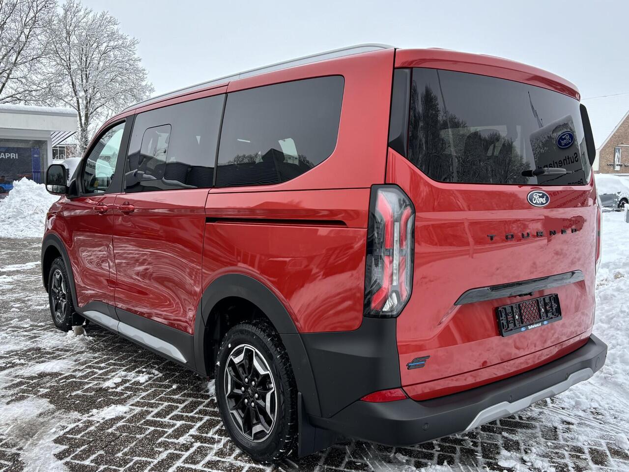 Ford Custom Tourneo 340 L1H1 Active 65 kWh | SCI | 218pk | Driver Assistance Pack | Verwarmde Voorstoelen | 8 persoons | Uniek in Nederland!
