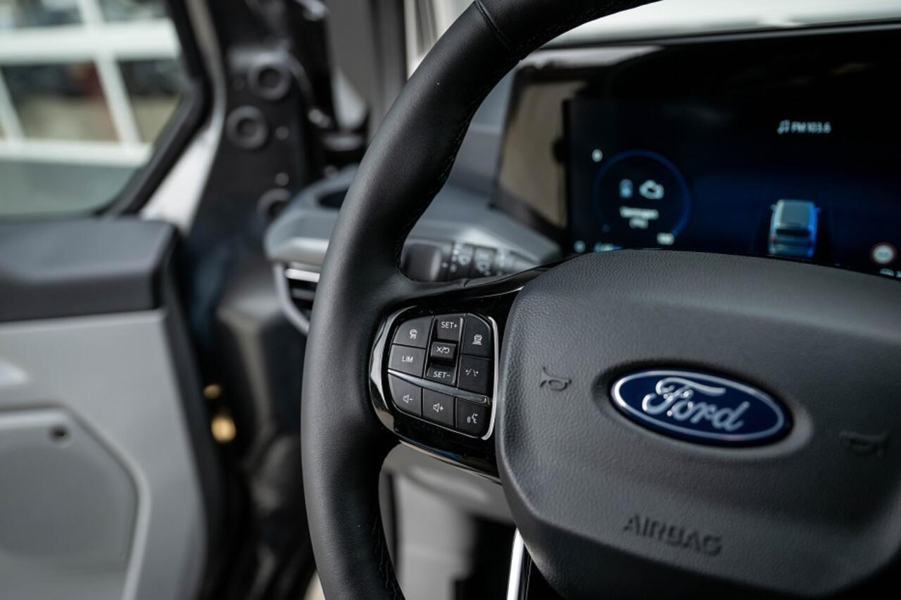Ford Custom Tourneo Tourneo 2.5 L2 Titanium X | 360° | B&O | Elek. schuifdeuren | Adap. Cruise | 19' Inch | 8-persoons | Incl BTW |