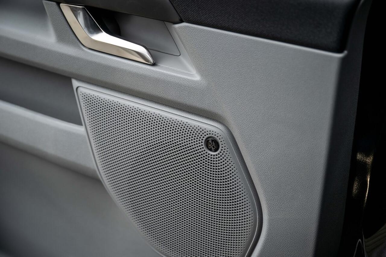 Ford Custom Tourneo Tourneo 2.5 L2 Titanium X | 360° | B&O | Elek. schuifdeuren | Adap. Cruise | 19' Inch | 8-persoons | Incl BTW |