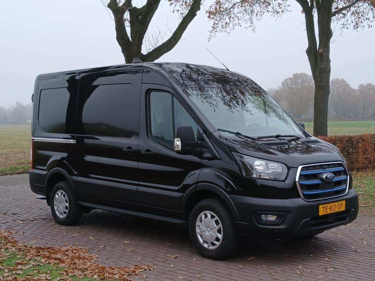 Ford E-Transit L2H2 Trend 75kWh 184pk opties 2022 NIEUWSTAAT!